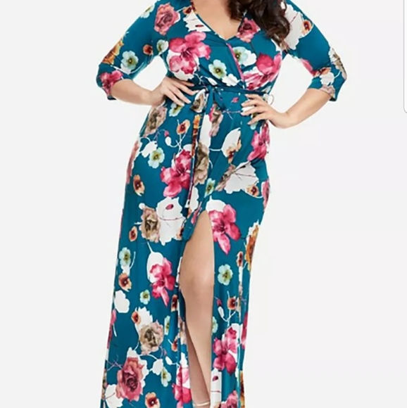 Fashion to Figure Dresses & Skirts - Fashion to Figure maxi dress  size 2